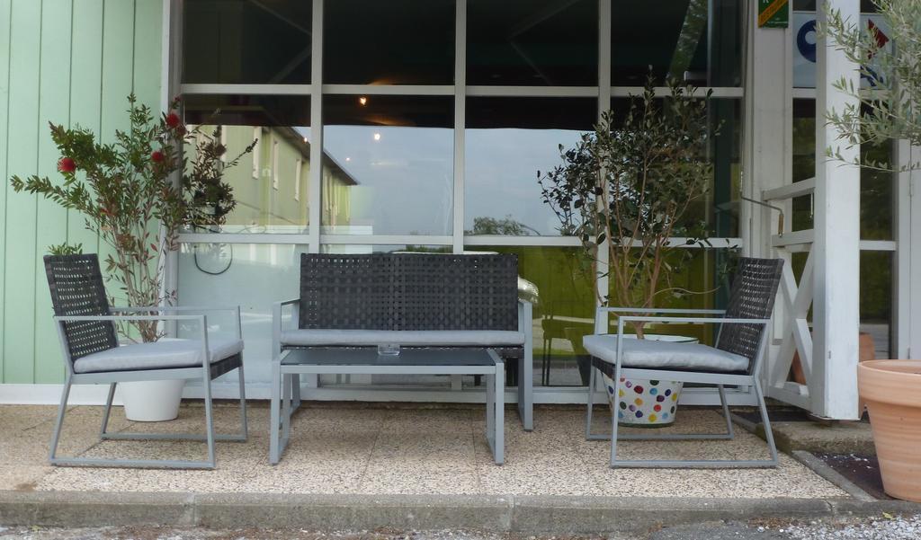 Le 81 Hotel Castres  Exterior photo
